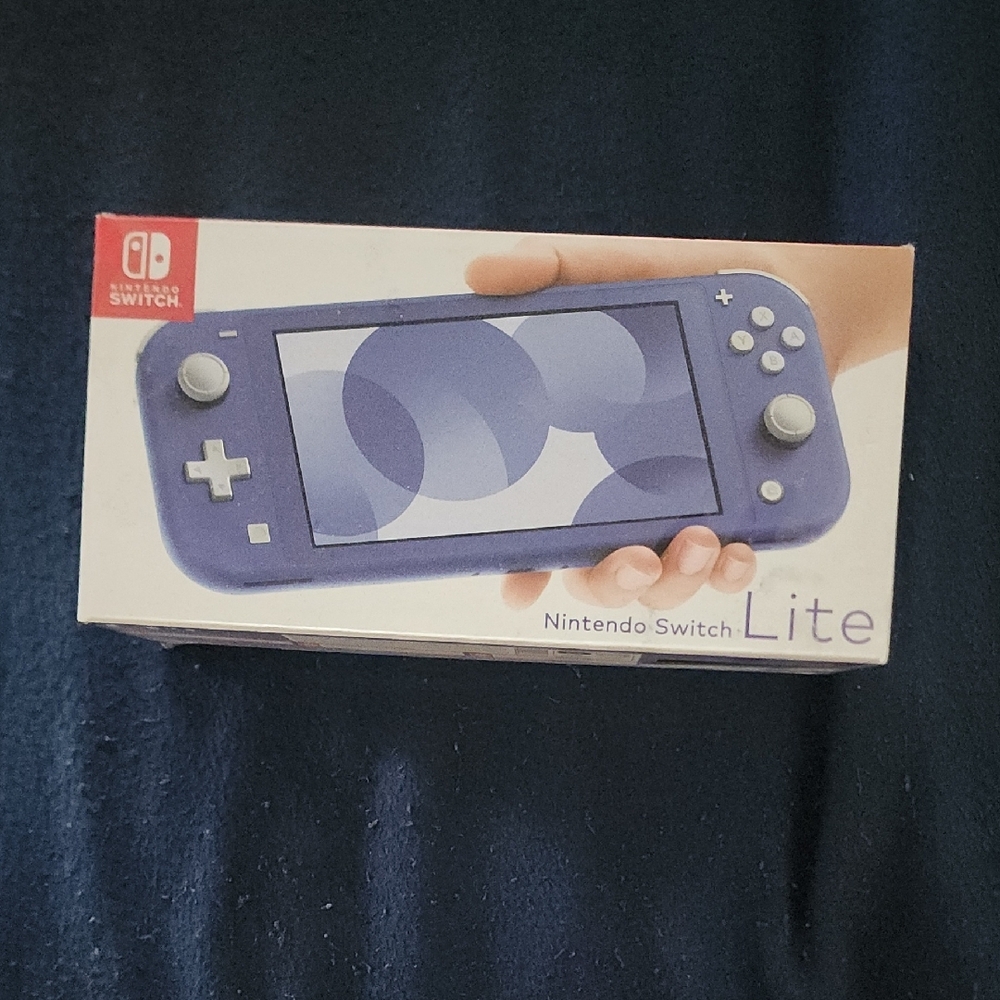 Nintendo Handheld Console - Deep Blue - Picture 2 of 5